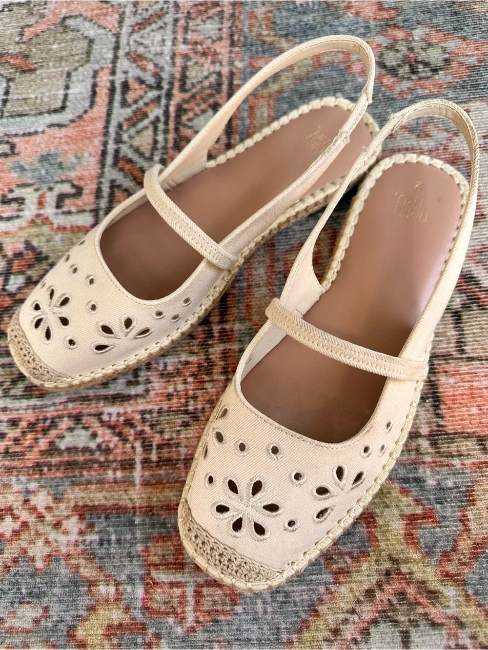 Time and Tru Cream Slingback Espadrille Flats Size 9